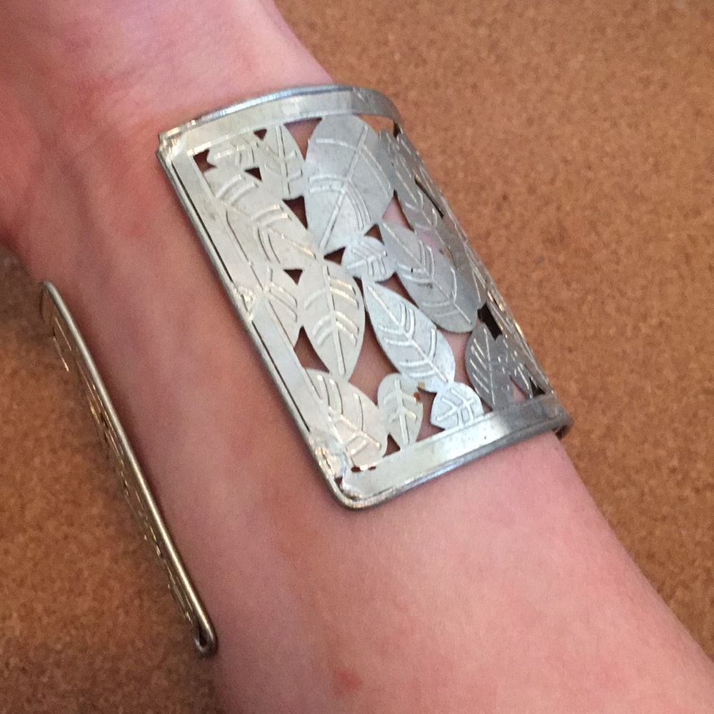 Silver cuff - Picture 2 of 3